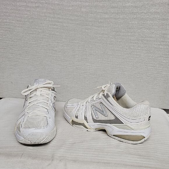 NEW BALANCE 1005 WOMENS TENNIS SHOES BFPM-03-132 - Picture 1 of 10
